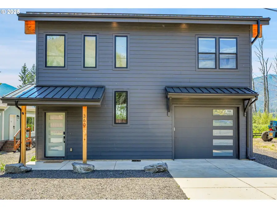 360 W Santiam Ave, Detroit, OR 97342 - #2