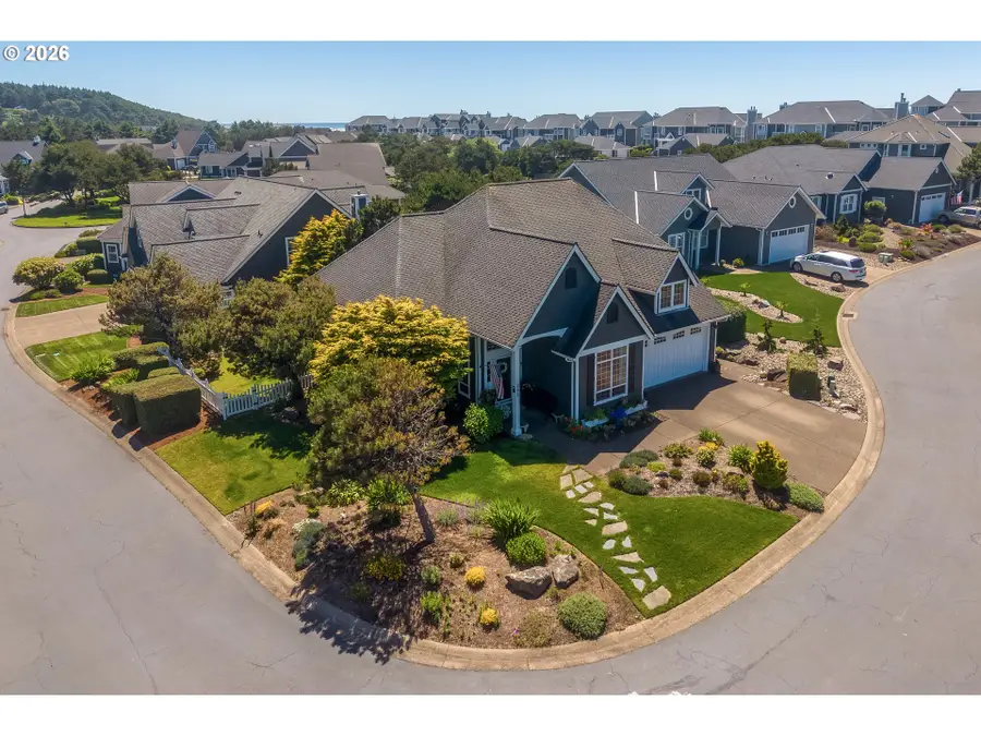 205 SW 58th St, South Beach, OR 97366 - #2