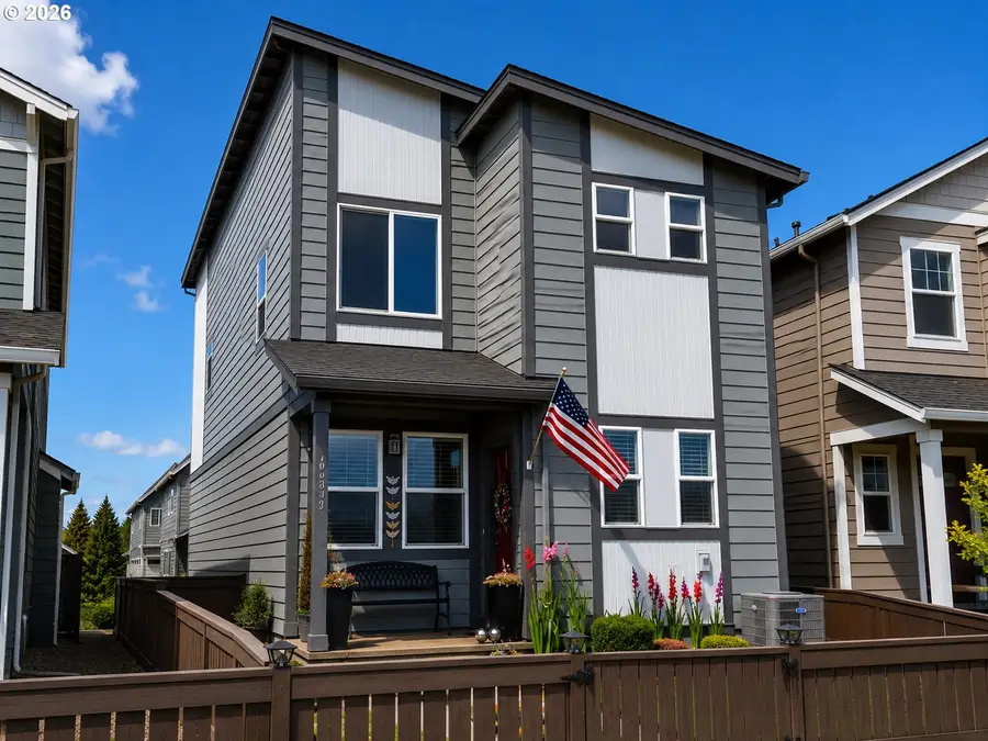 1943 NW Kent St, McMinnville, OR 97128 - #2