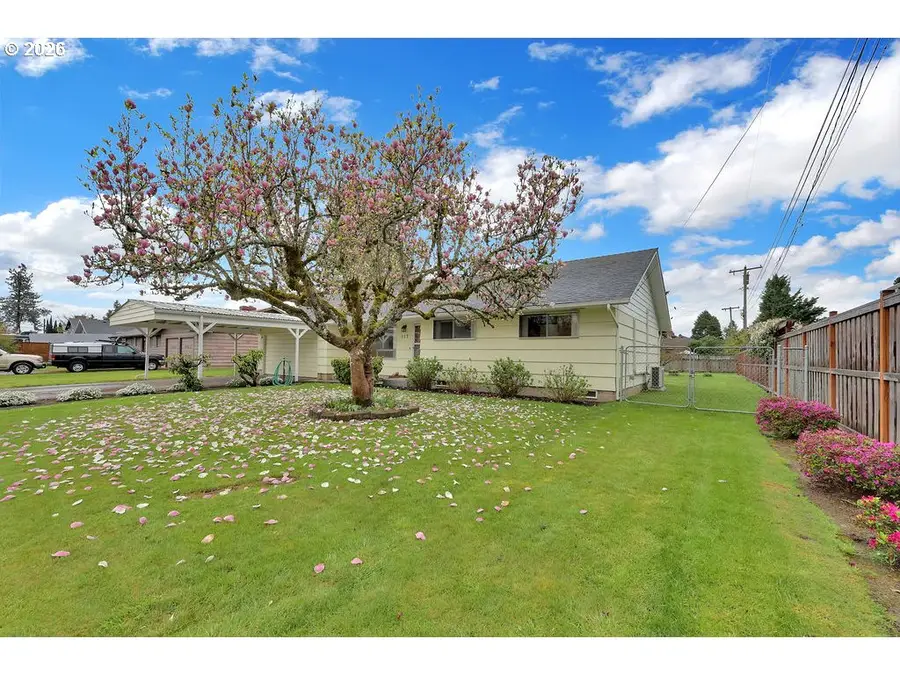 117 Allen Ave, Springfield, OR 97477 - #2