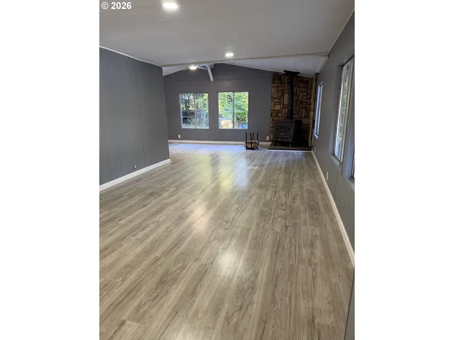 1105 Riverside Dr #3, Vernonia, OR 97064 - #2