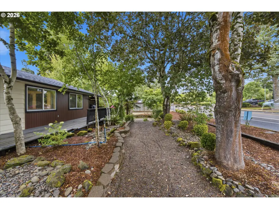 5711 W A St, West Linn, OR 97068 - #3