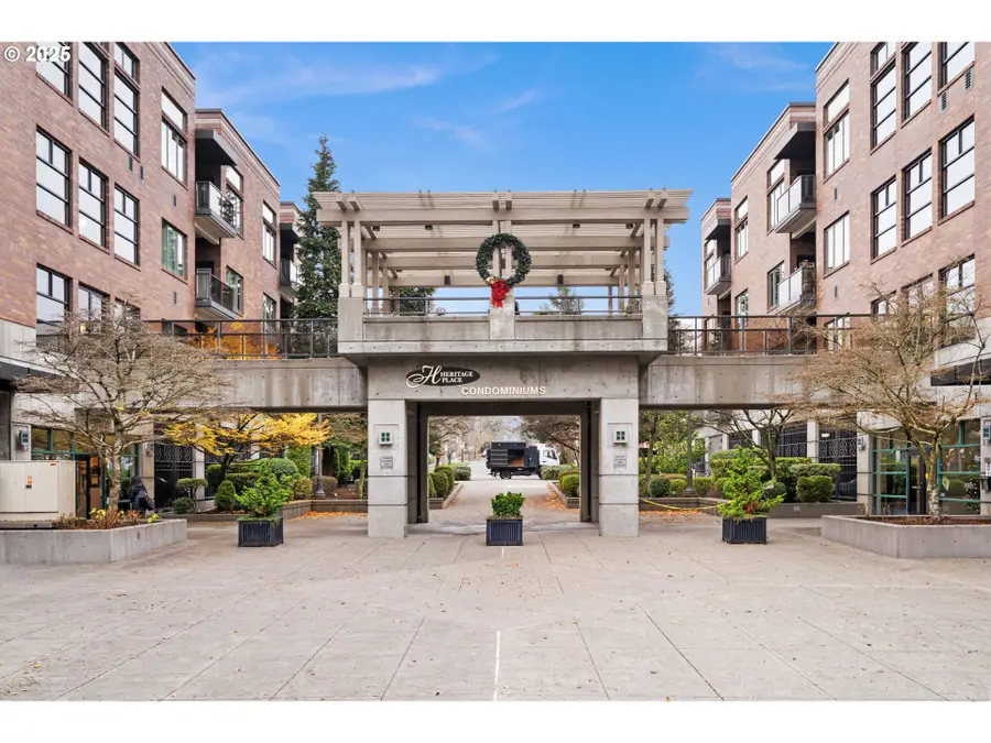 300 W 8th St #220, Vancouver, WA 98660 - Image #2