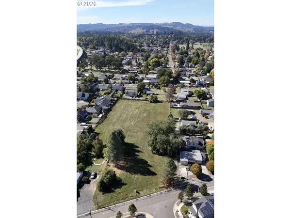 917 S Wynooski St, Newberg, OR 97132