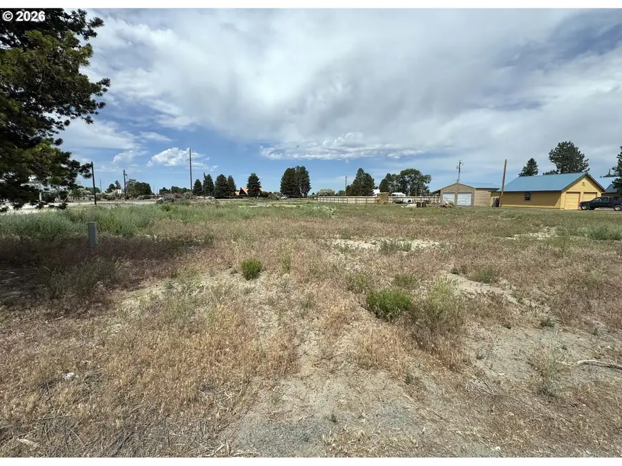 Holly Ln #600, Silver Lake Fort Rock, OR 97641 - #2