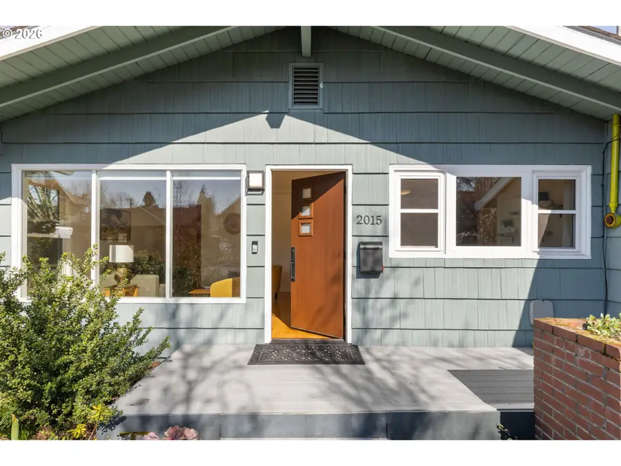 2015 SE Bidwell St, Portland, OR 97202 - #2