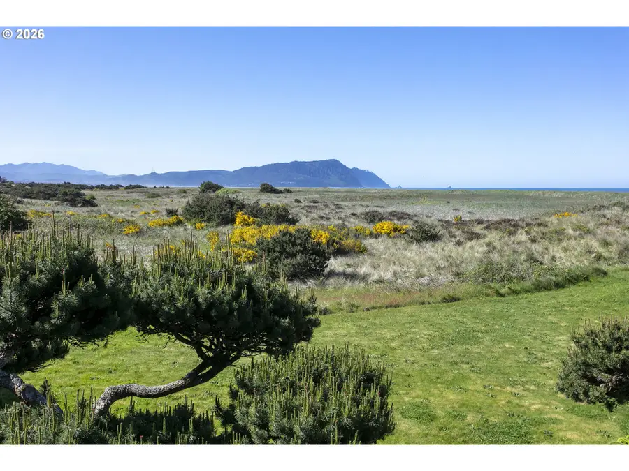 856 Neacoxie Blvd, Gearhart, OR 97138 - #2