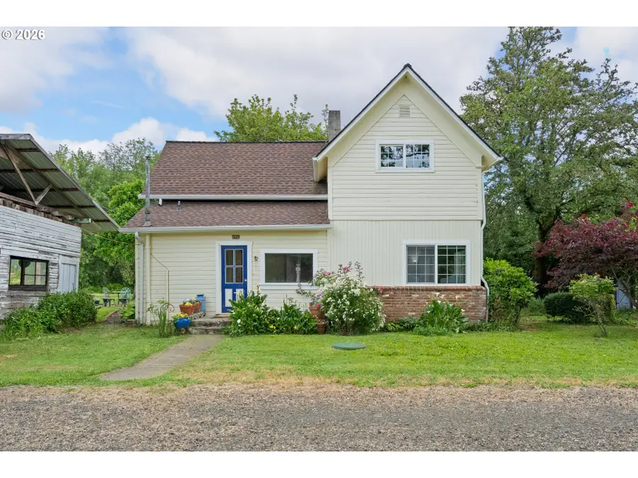 1177 Dairy Loop Rd, Roseburg, OR 97471 - #3