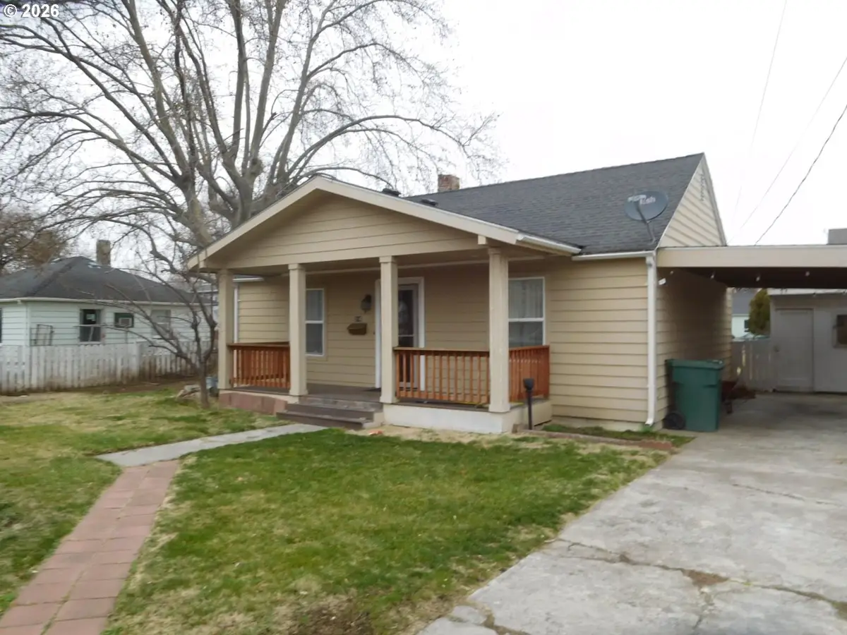 214 NW 5th Ave, Milton Freewater, OR 97862 - #1