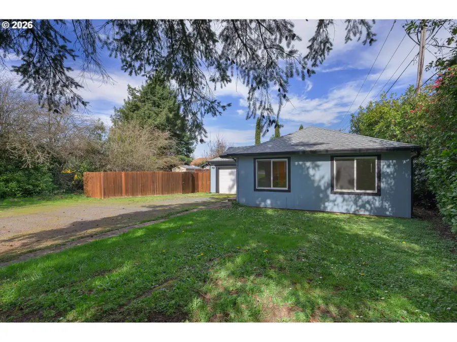 865 W 28th Ave, Eugene, OR 97405 - #3