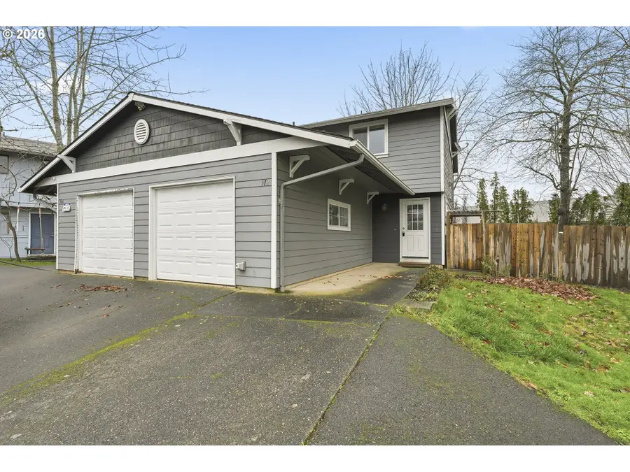 912 NE Hacienda Ct, Gresham, OR 97030 - Image #3