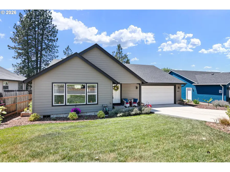 443 N Hyland Ln, Lowell, OR 97452 - #2