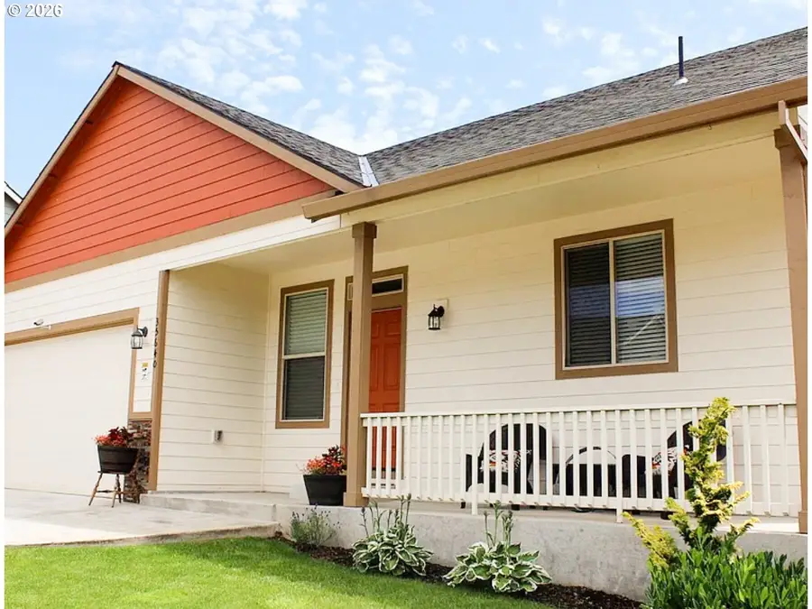 35640 Elk Meadows Dr, Saint Helens, OR 97051 - #2