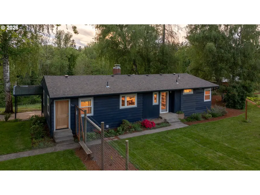 827 SW Gilson St, McMinnville, OR 97128 - #2