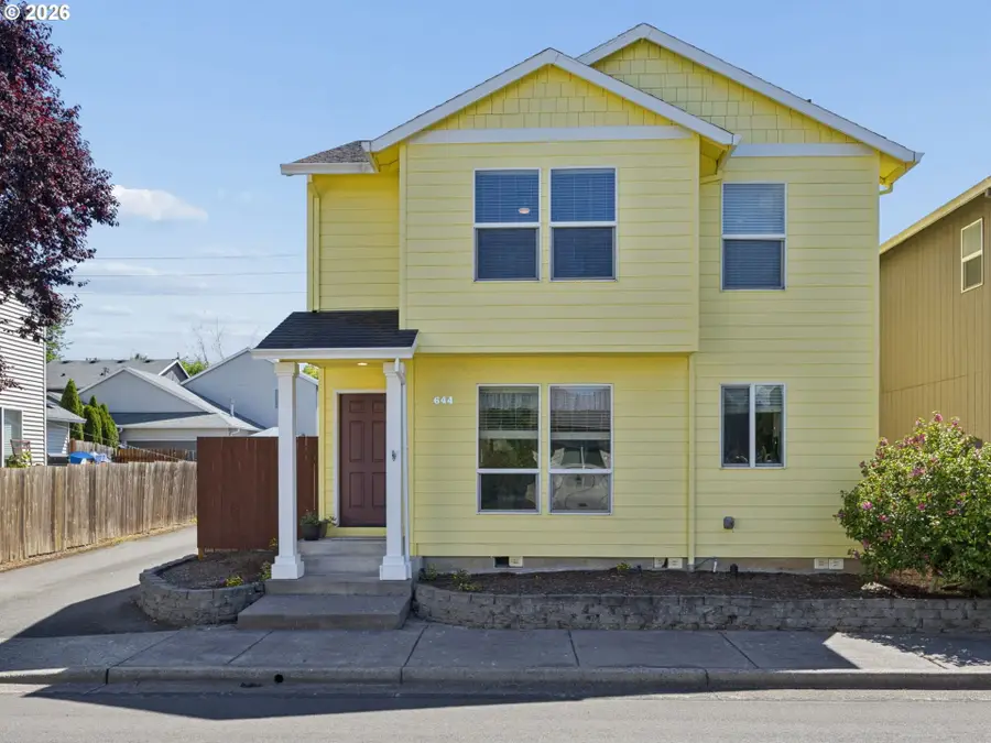 644 SE Myrtlewood Pl, Gresham, OR 97080 - #2