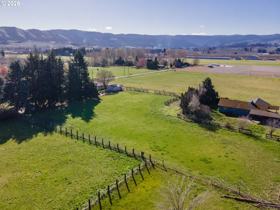 1658 Jeanette Rd, Hood River, OR 97031 - #3