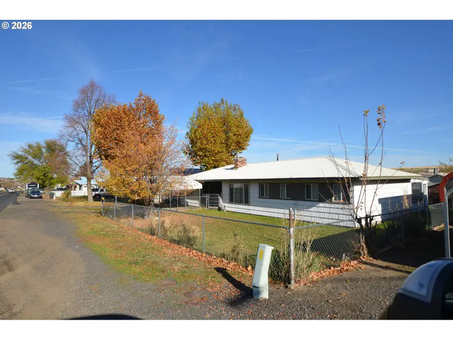 720 SW Birch St, Pilot Rock, OR 97868 - #3