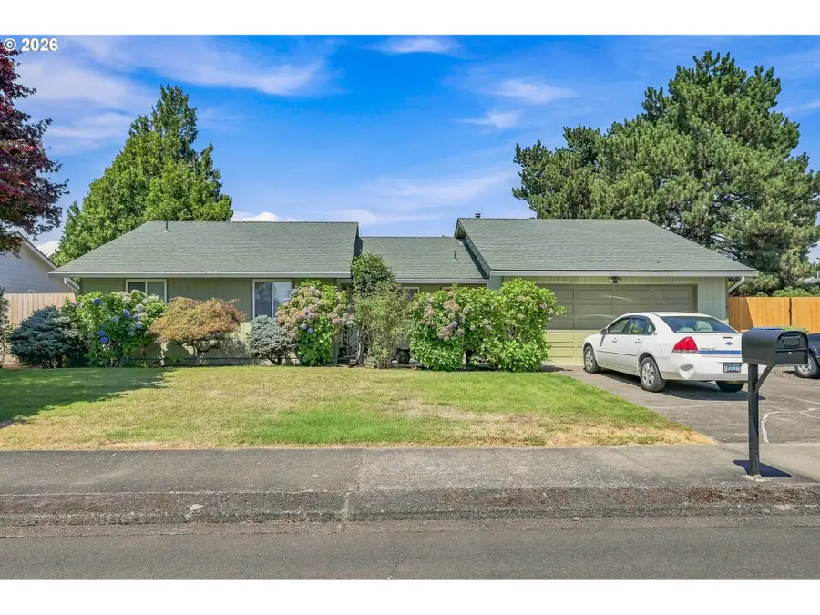 1655 Alexandra Ave, Woodburn, OR 97071 - #2