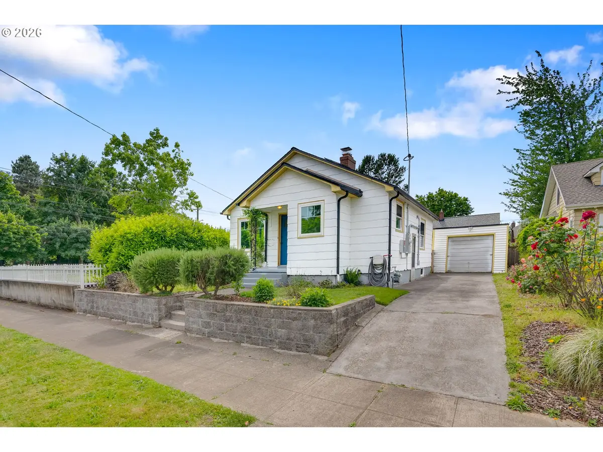 7015 N Burrage Ave, Portland, OR 97217 - #1