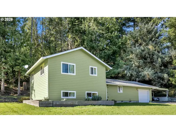1401 Pauli Dr, Kelso, WA 98626
