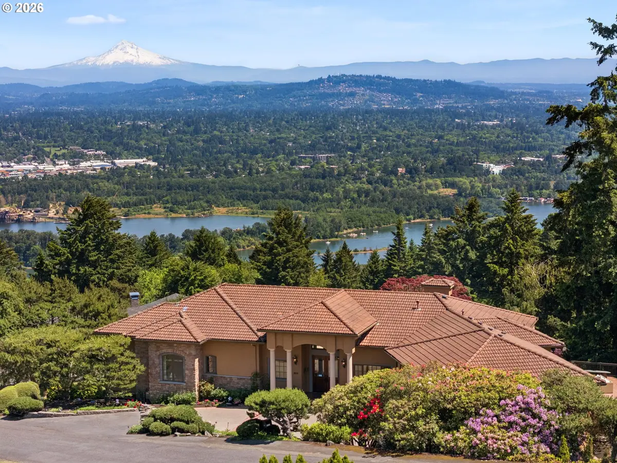 1212 SW Hessler Dr, Portland, OR 97239 - #1