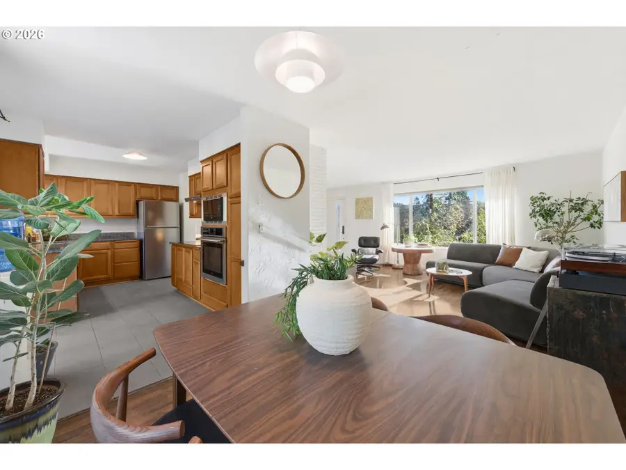 275 E 39th Ave, Eugene, OR 97405 - Image #3