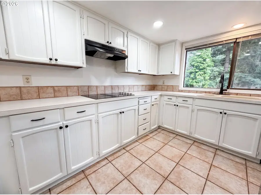 4246 Spring Rock Cir, West Linn, OR 97068 - #2