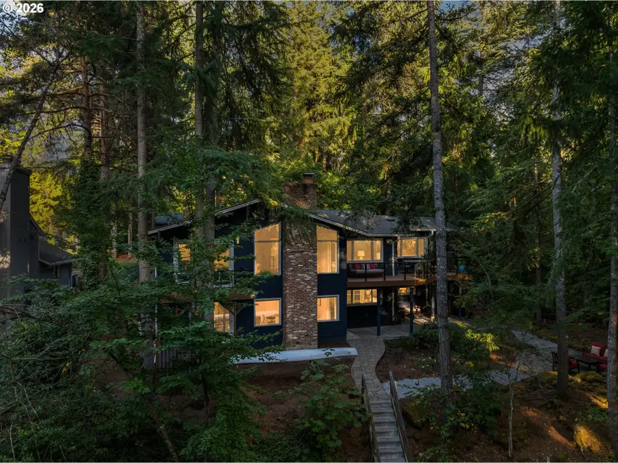 18148 Pioneer Ct, Lake Oswego, OR 97034 - #2