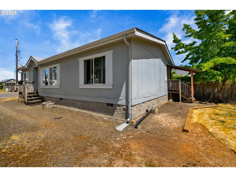 648 Commercial St, Monroe, OR 97456 - #2