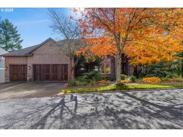 4027 NW Riggs Dr, Portland, OR 97229