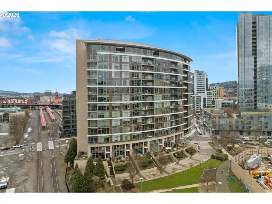 949 NW Overton St #301, Portland, OR 97209 - #2