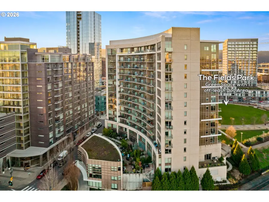 949 NW Overton St #301, Portland, OR 97209 - #3