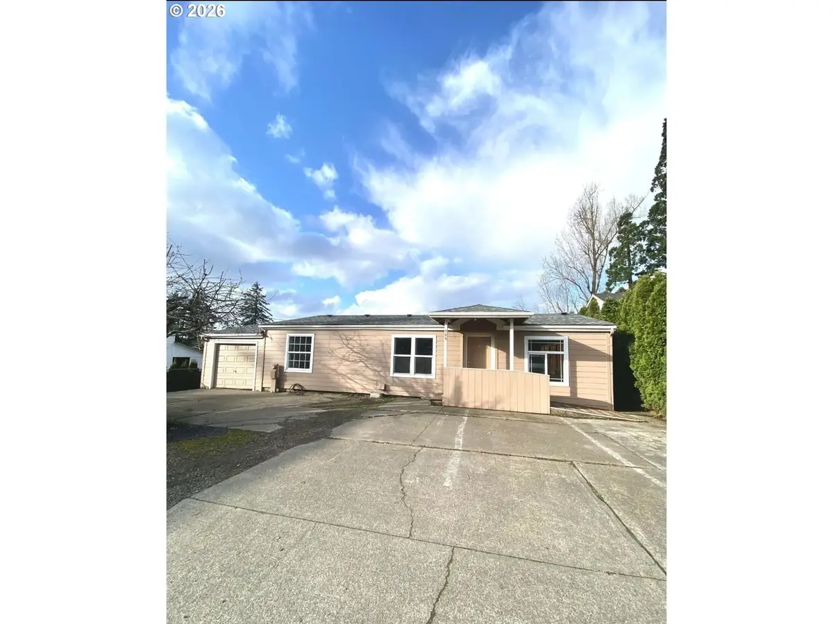 799 Hardcastle Ave, Woodburn, OR 97071 - #1