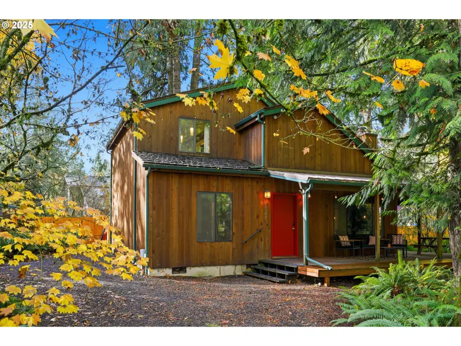 65582 E Timberline Dr, Rhododendron, OR 97049 - Image #2