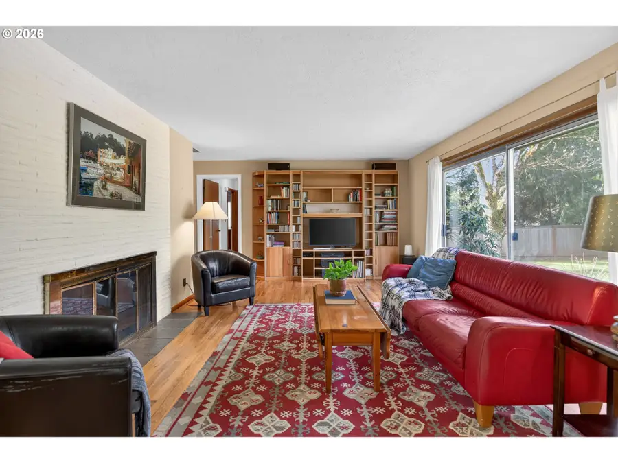 4103 SW Lee St, Portland, OR 97221 - #2