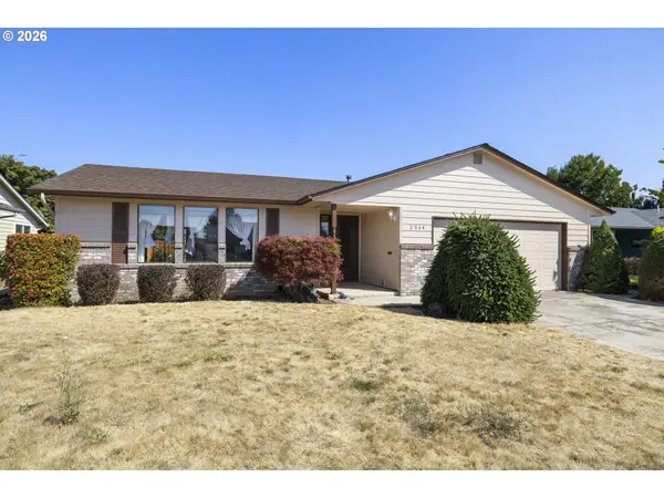 2044 Astor Way, Woodburn, OR 97071