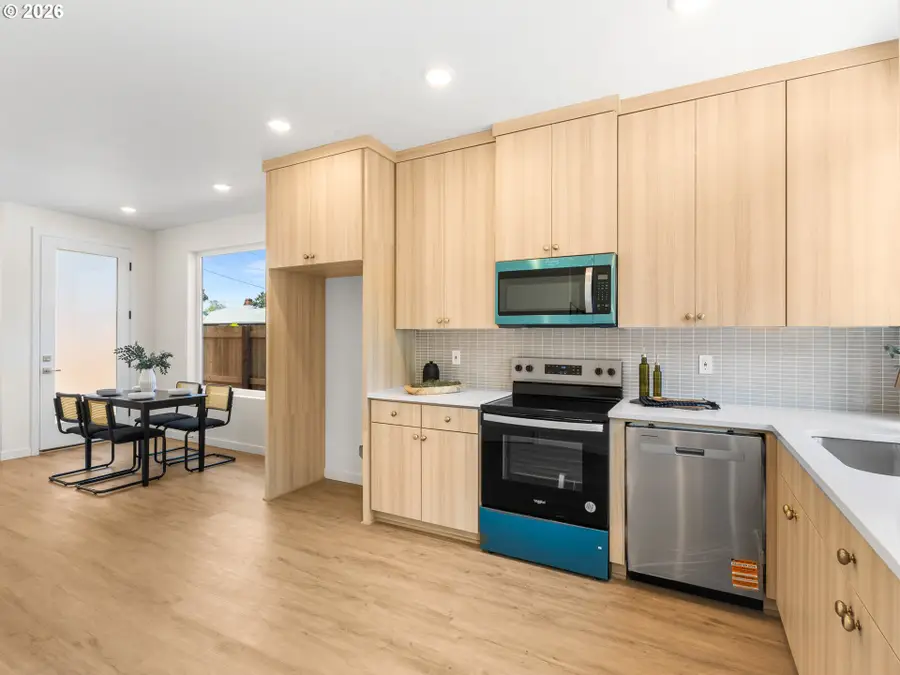 7560 N Emerald Ave, Portland, OR 97217 - #3