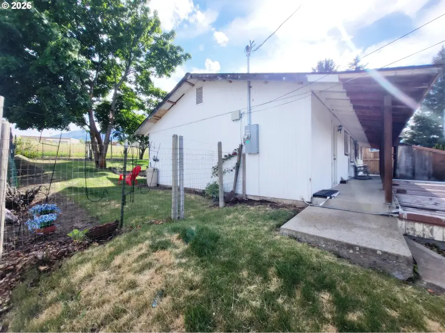 604 E Wallowa Ave, Joseph, OR 97846 - #3