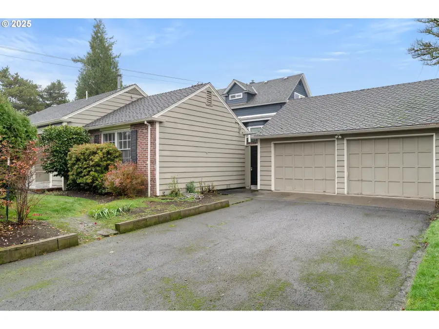 7799 SW Montclair Dr, Portland, OR 97225 - Image #3