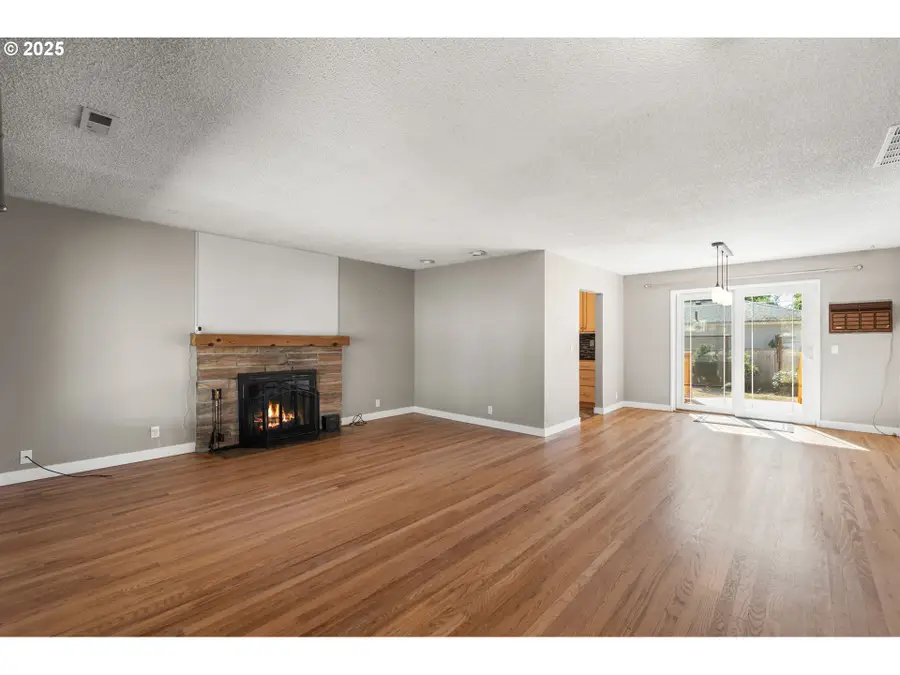 2002 Bloyd St, Kelso, WA 98626 - Image #2