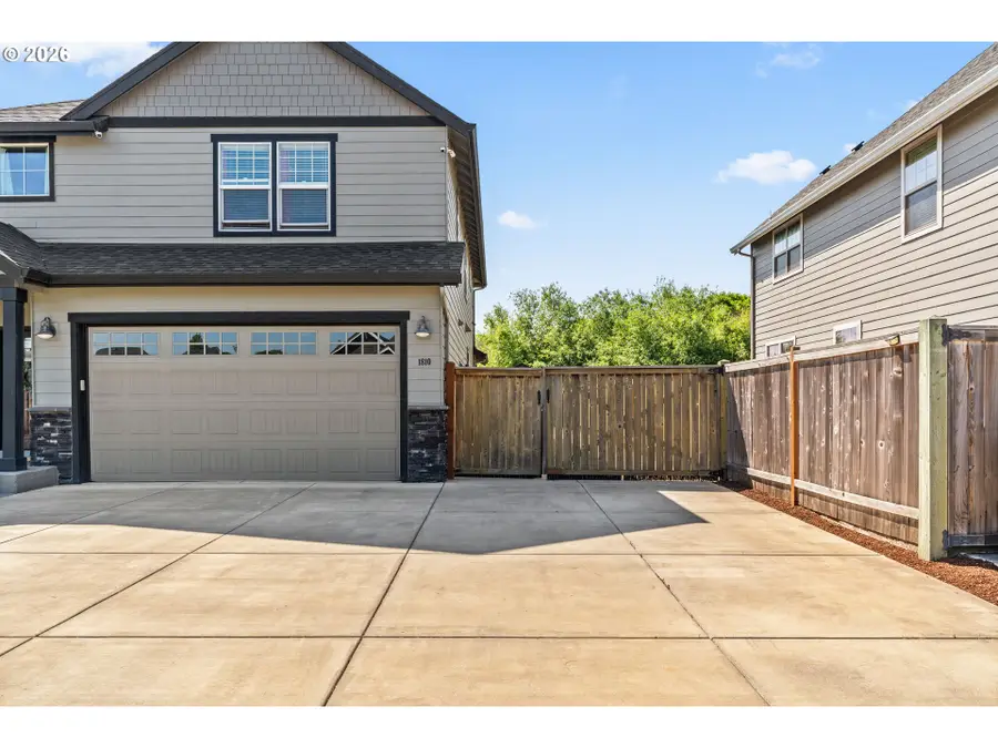 1810 Cedar Brook Dr, Eugene, OR 97402 - #3