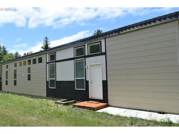 29204 Wallace St #A, GoldBeach, OR 97444