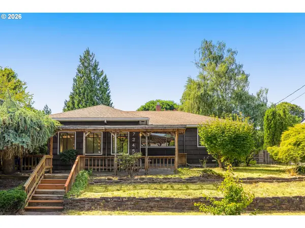 7245 N Macrum Ave, Portland, OR 97203