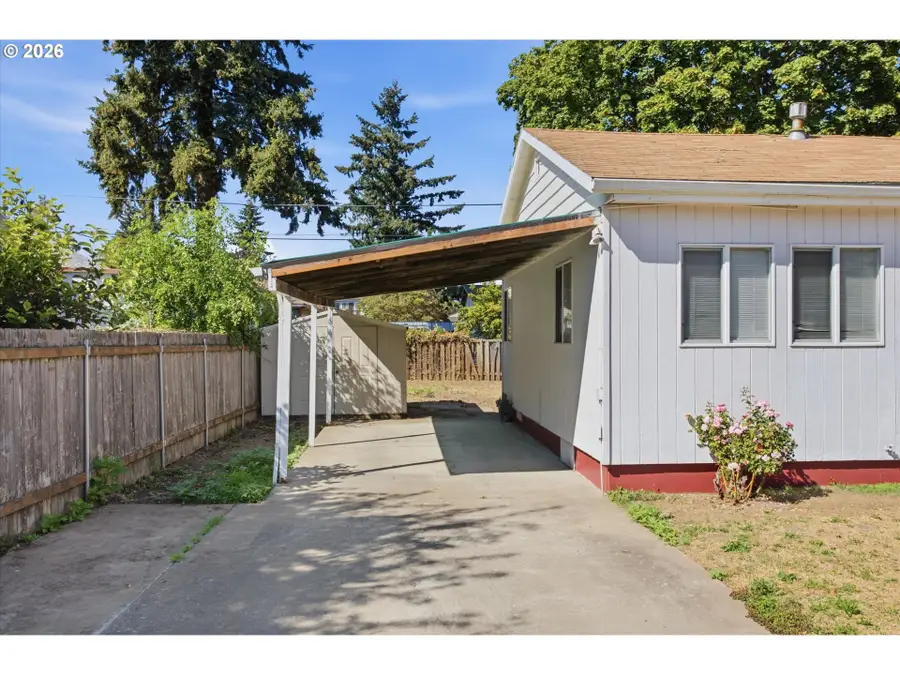 8233 NE Going Pl, Portland, OR 97220 - #2