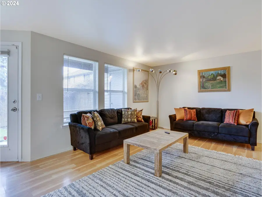 8913 SE Rhone St, Portland, OR 97266 - #3