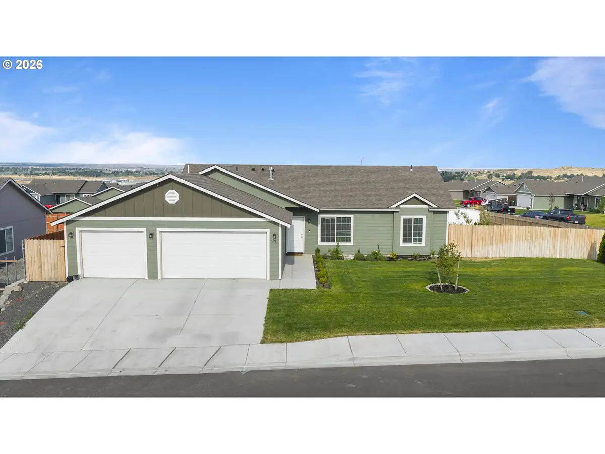2931 Curlew St, Umatilla, OR 97882 - #1