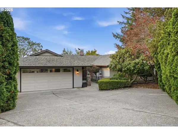 10748 SE 99th Dr, HappyValley, OR 97086