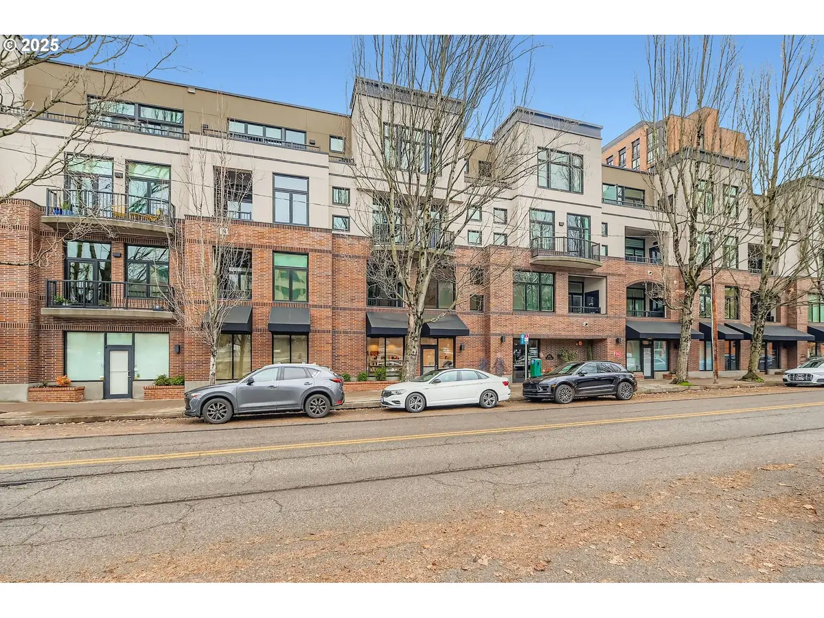 618 NW 12th Ave #404, Portland, OR 97209 - Image #1