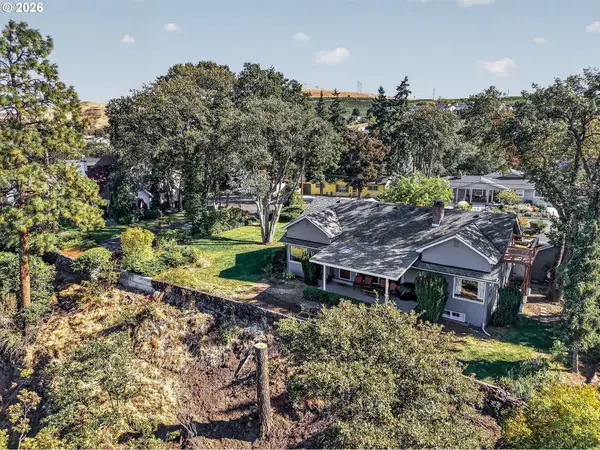 1301 E 18th St, TheDalles, OR 97058