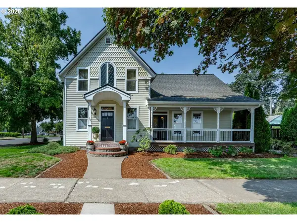 1221 Juniper St, JunctionCity, OR 97448
